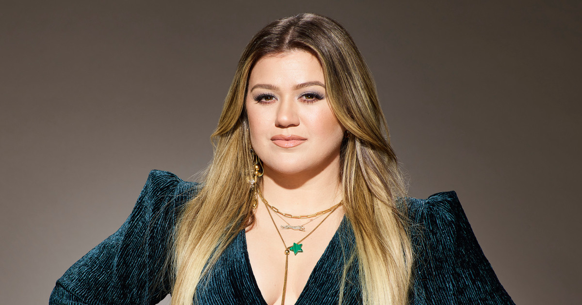 Kelly Clarkson Says She Was Hesitant To Release Post Divorce Album As A