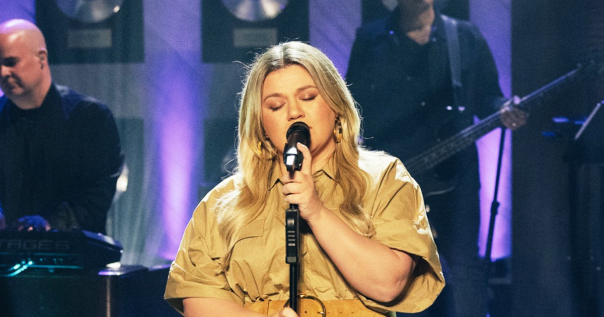 Kelly Clarkson Says She Will 'Never' Sing About Some Aspects of Divorce