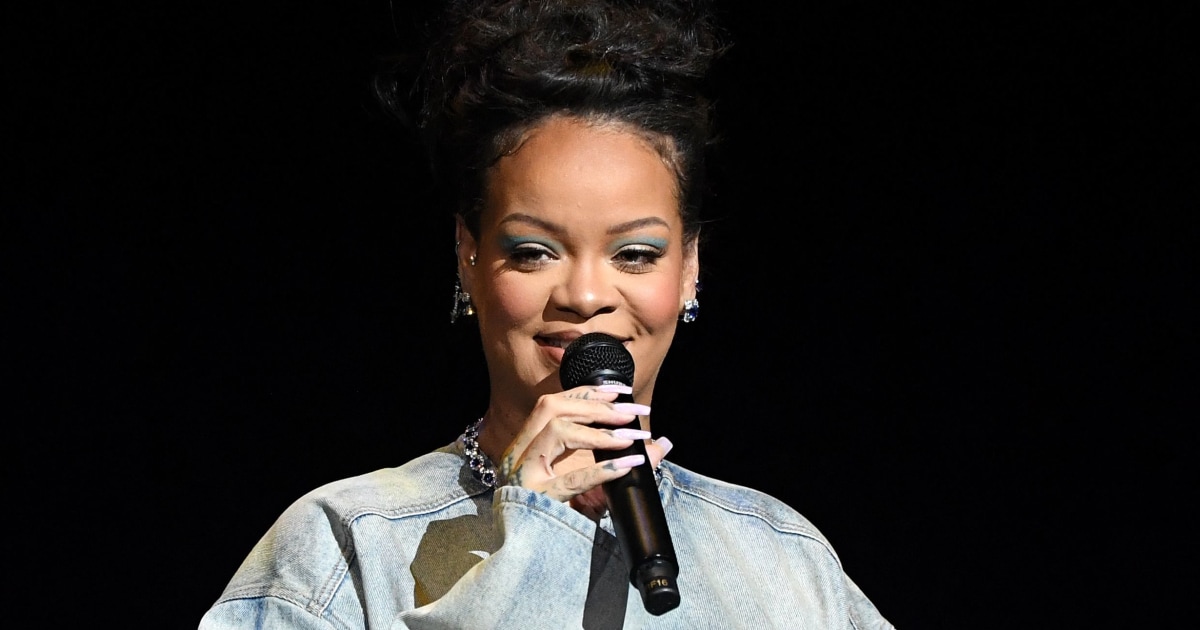 Rihanna Steps Down as Savage X Fenty CEO