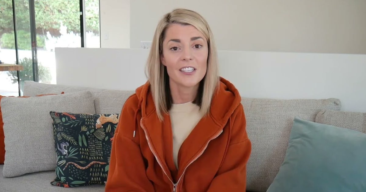 Grace Helbig's Best Blonde Hair Moments - wide 8