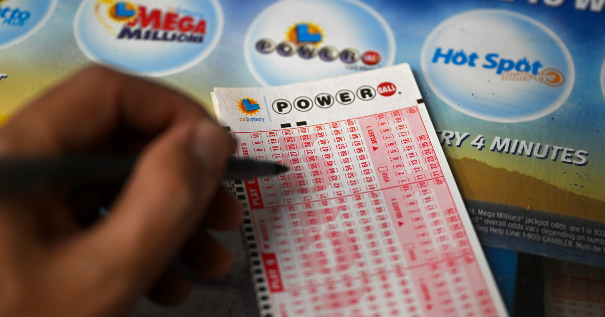 Powerball Jackpot Climbs To $1 Billion After No Winner In Latest Drawing