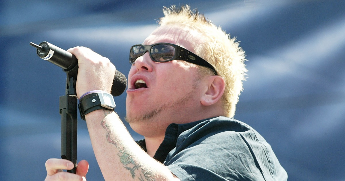 The Lead Singer From Smash Mouth Has Been Through A LOT Since All Star,  And It Isn't Pretty