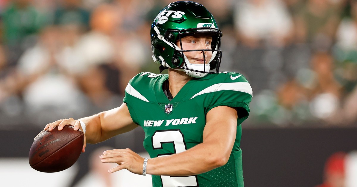 zach wilson quarterback new york jets