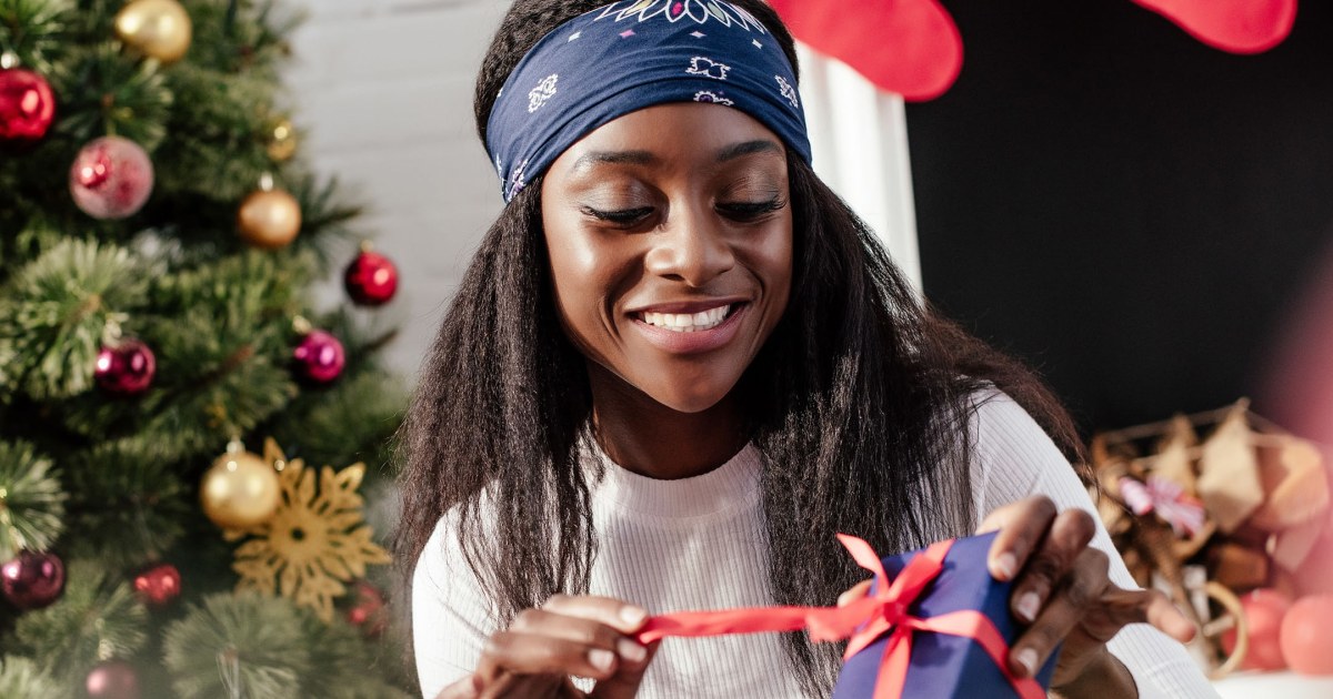 My 2021 Christmas Gift Guide for Young Women - Dressed for My Day