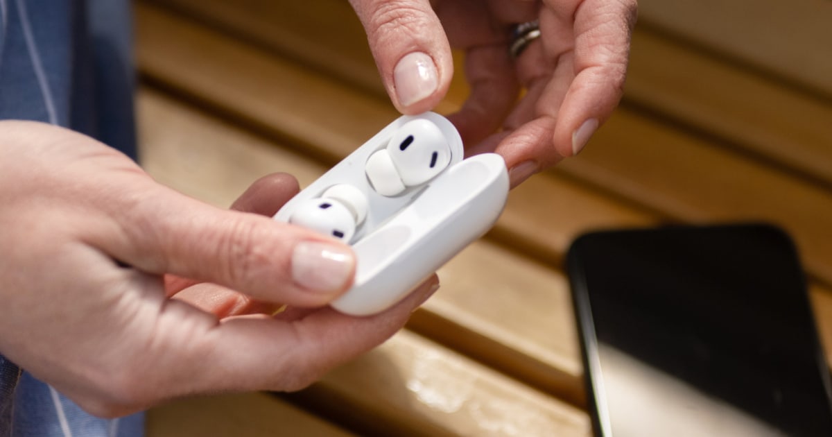 Walmart drops prices on AirPods Pro and AirPods Max for a limited