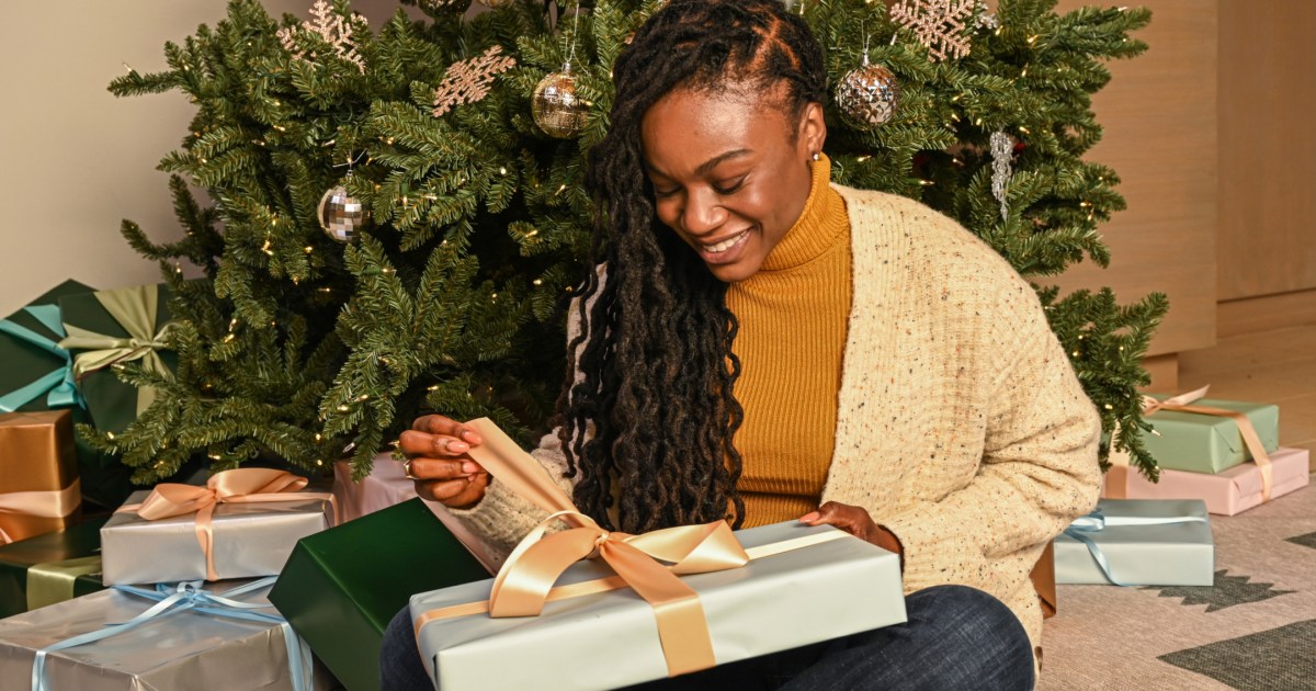 Tis the Season of Giving Christmas Gifts Under $25 - MY 100 YEAR