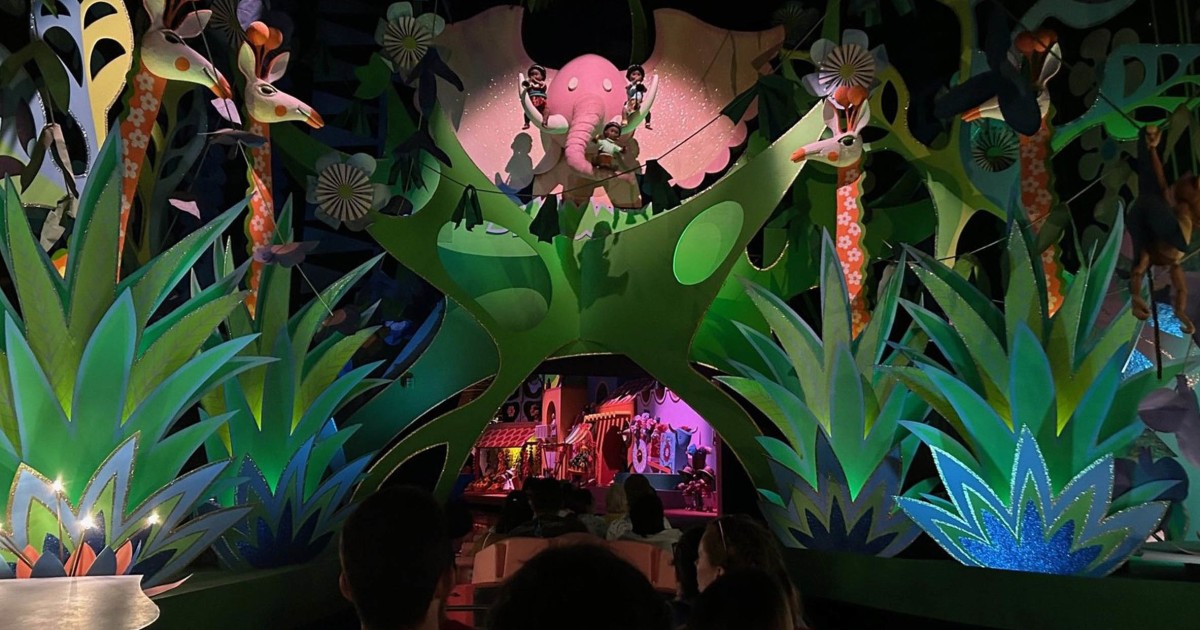 Streaker At Disneyland What Happened At 'It's A Small World' Ride
