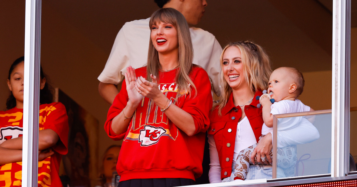 Taylor Swift’s music temporarily banned from Philadelphia radio station