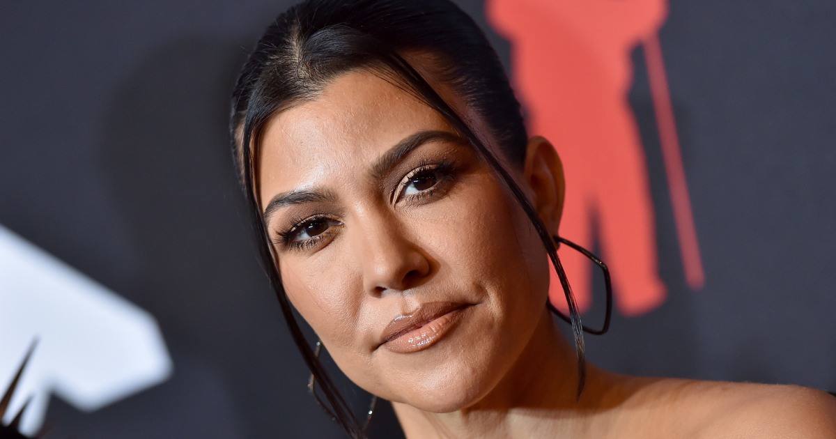 Kourtney Kardashian Shares Postpartum Outfit Look, 'Not Much In The Closet  Fits