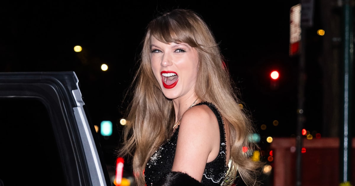 Taylor Swift Turns 34 Today! Celebrate With These Cute Gifts to Give the  Swiftie in Your Life