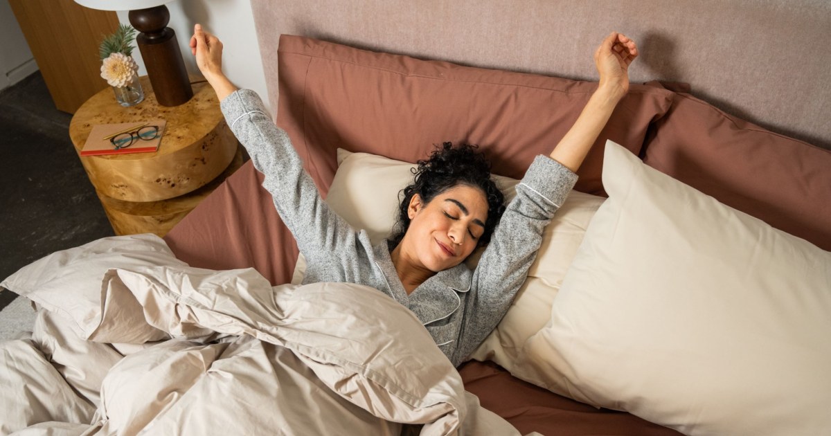 I'm a Hot Sleeper Who Tried the Evercool Cooling Sheets — Here are