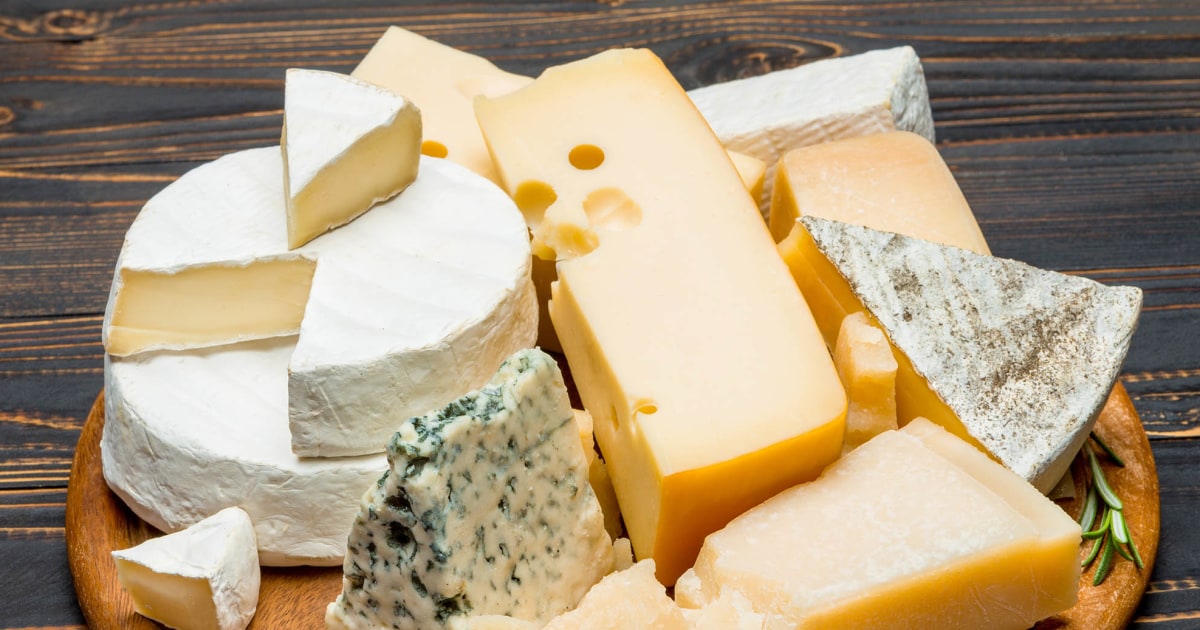 5 Healthiest Cheeses To Eat, According To A Dietitian