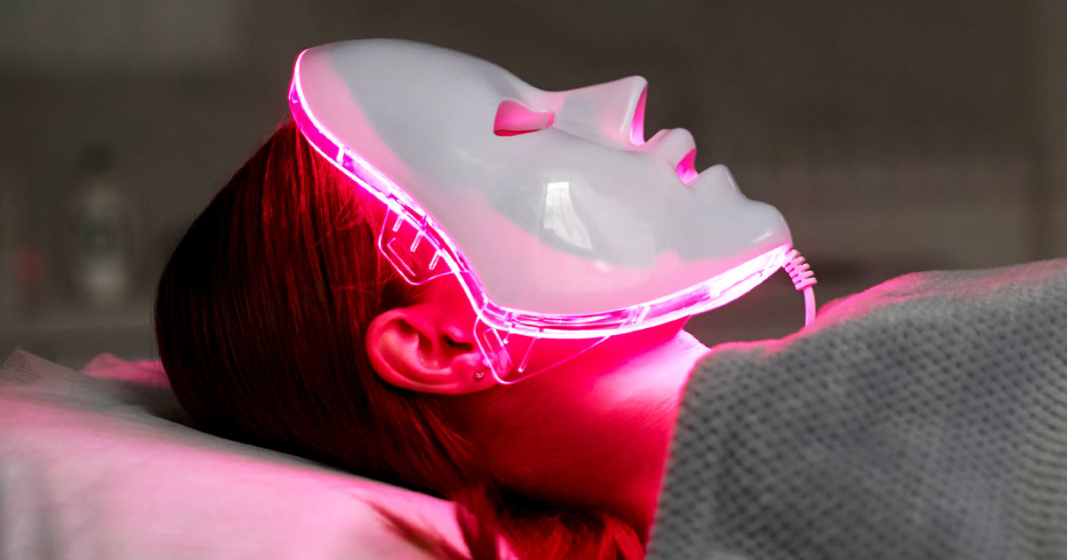 What Is Red Light Therapy Benefits Risks And How To Try It