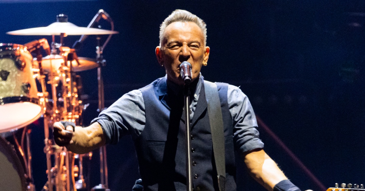 Bruce Springsteen Postpones Shows for 10 Days Due to Health