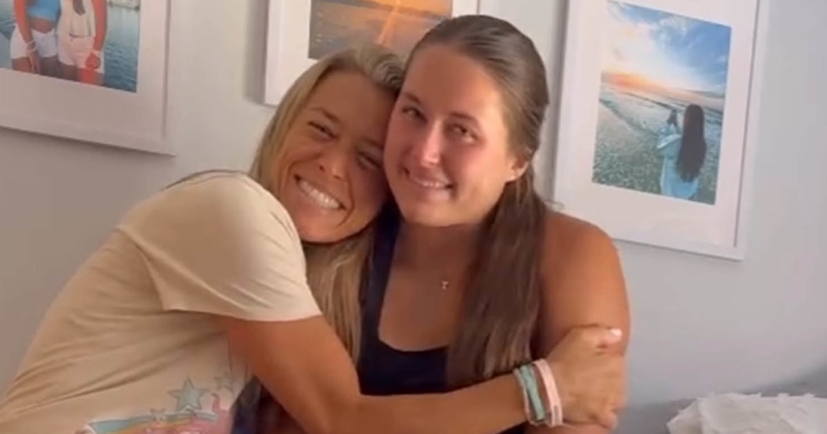 Debate sparked by mom’s college dorm room sleepover