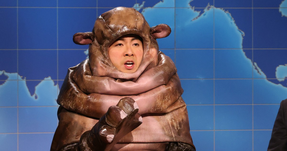 Bowen Yang Channels Moo Deng on ‘SNL’