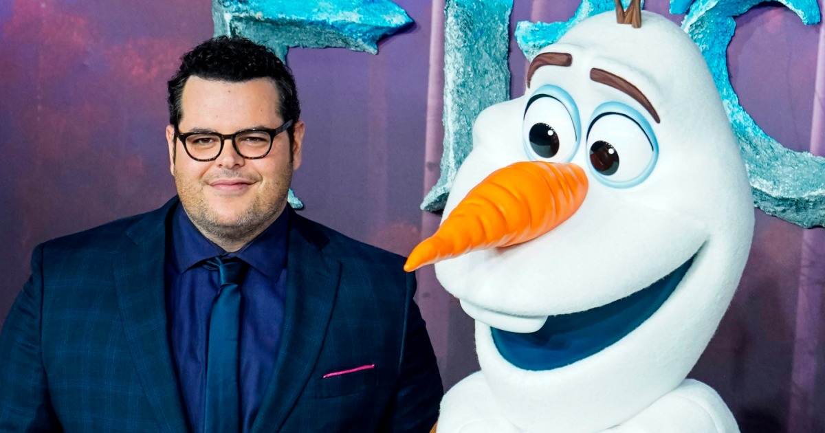 Josh Gad Talks Using His Normal Voice for Olaf in 'Frozen'