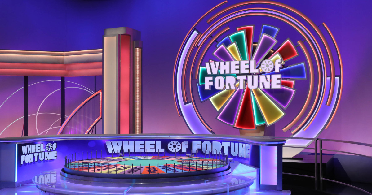 #39 Wheel of Fortune #39 Fans Criticize New Set: #39 An Abomination #39