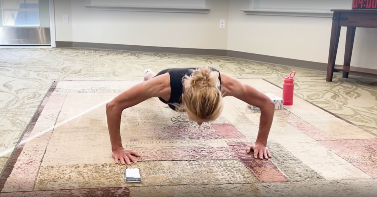 Grandma of 12 breaks Guinness World Record for completing 1,575 pushups in an hour