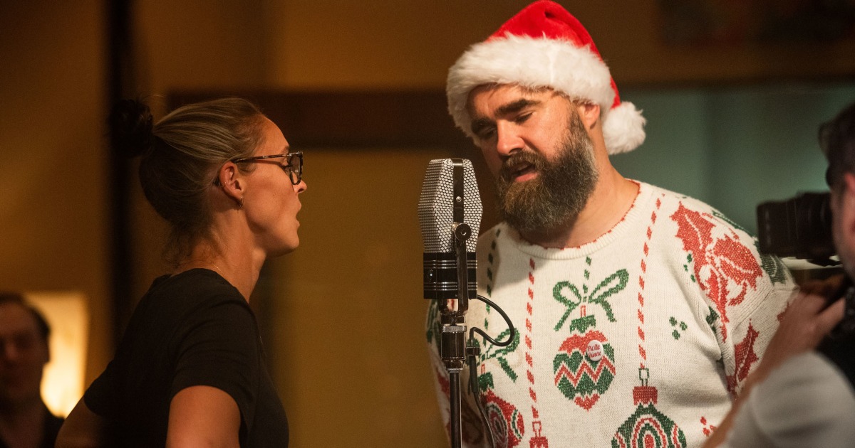 Listen to Jason and Kylie Kelce harmonize in sweet Christmas song