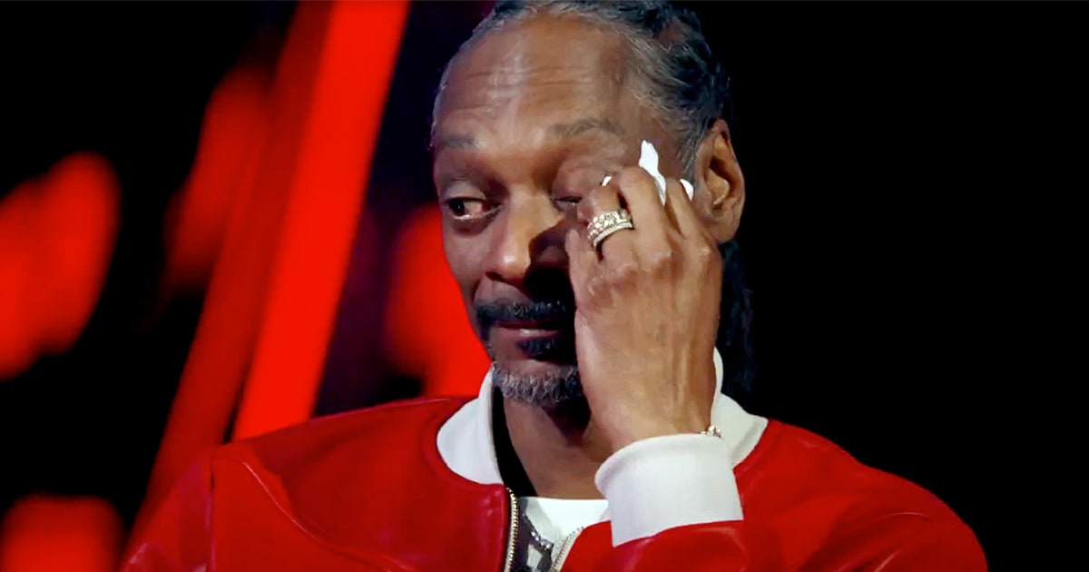 Snoop Dogg Cries As 'The Voice' Contestant Performance Reminds Him of Late  Mom