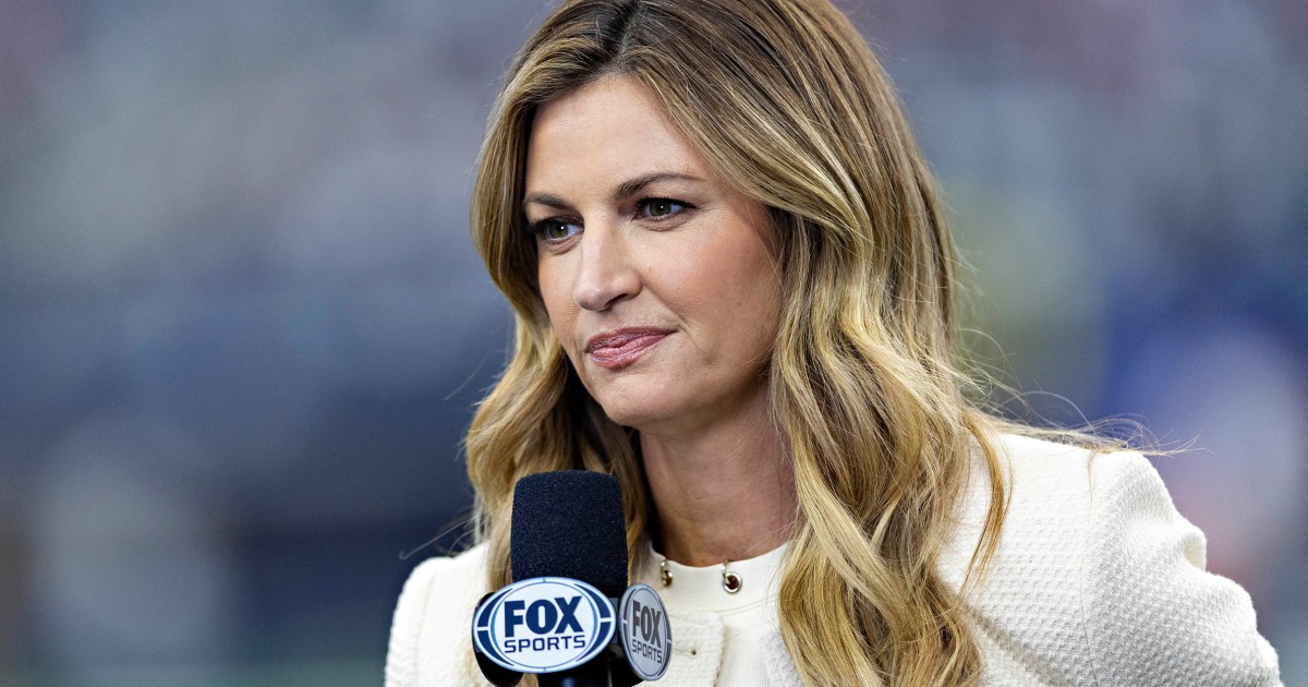 does erin andrews smoke cigarettes Episode 126: Pregame - Athletes with Swagger & Do You Cigarettes? Erin Andrews reveals surrogate suffered