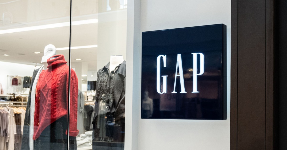 Gap’s having a sale! Shop winter wear and accessories up to 71% off