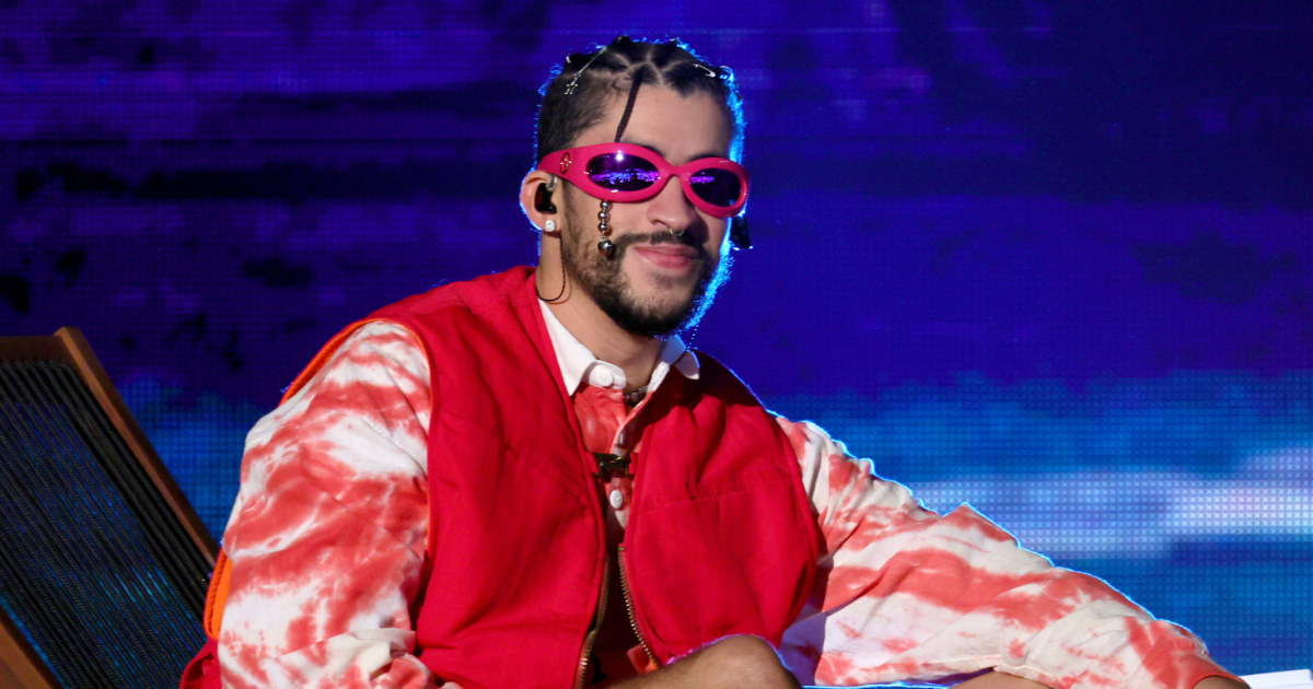 Bad Bunny — Debí Tirar Más Fotos — Coliseo de Puerto Rico, San Juan