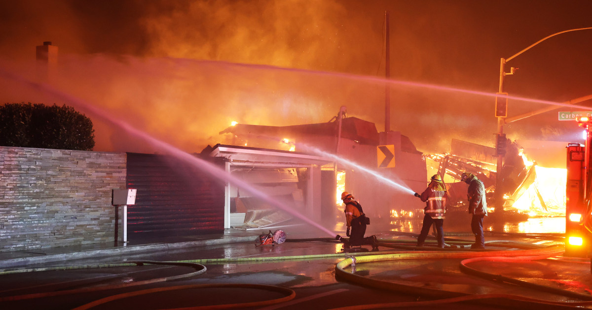 Celebrities who have lost their homes in California wildfires