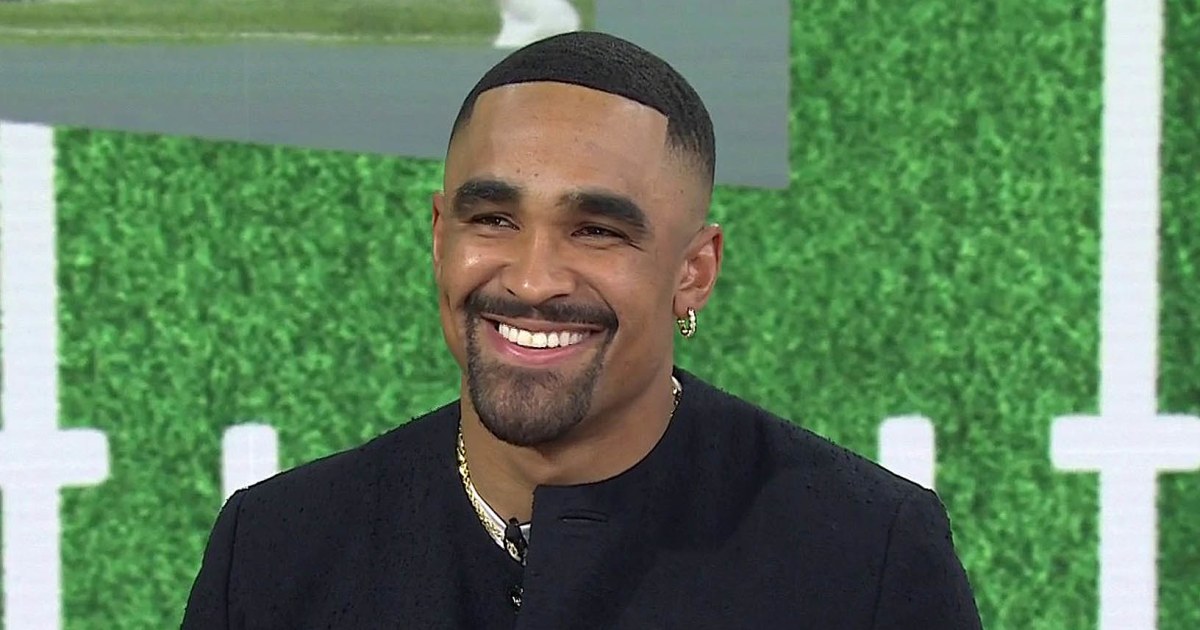 Jalen Hurts on the significance of having his dad, who was once his coach, on the field after Super Bowl win