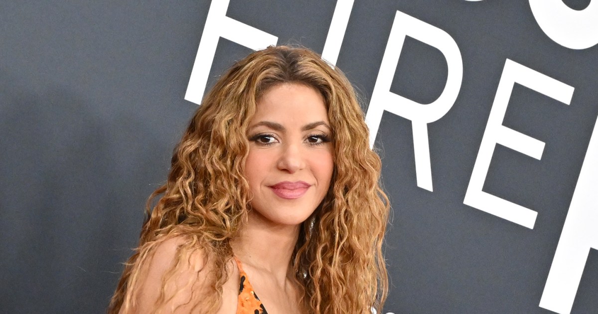 Shakira Hospitalized With ‘Abdominal Issue,’ Postpones Peru Concert