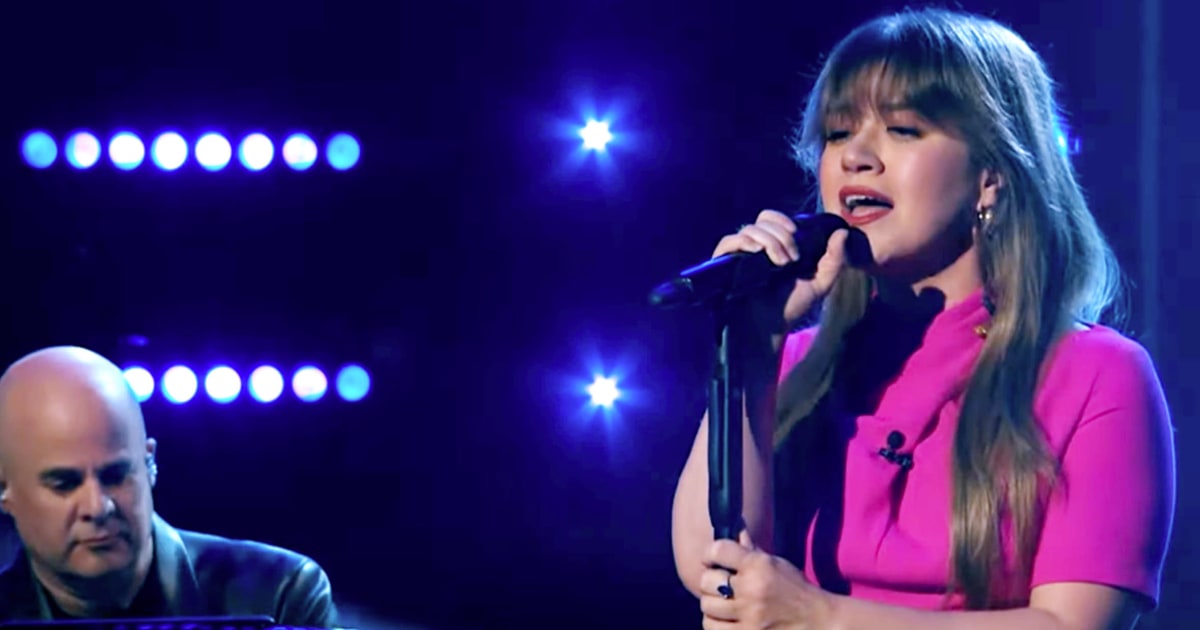 Kelly Clarkson covers Whitney Houston on show’s milestone episode ...