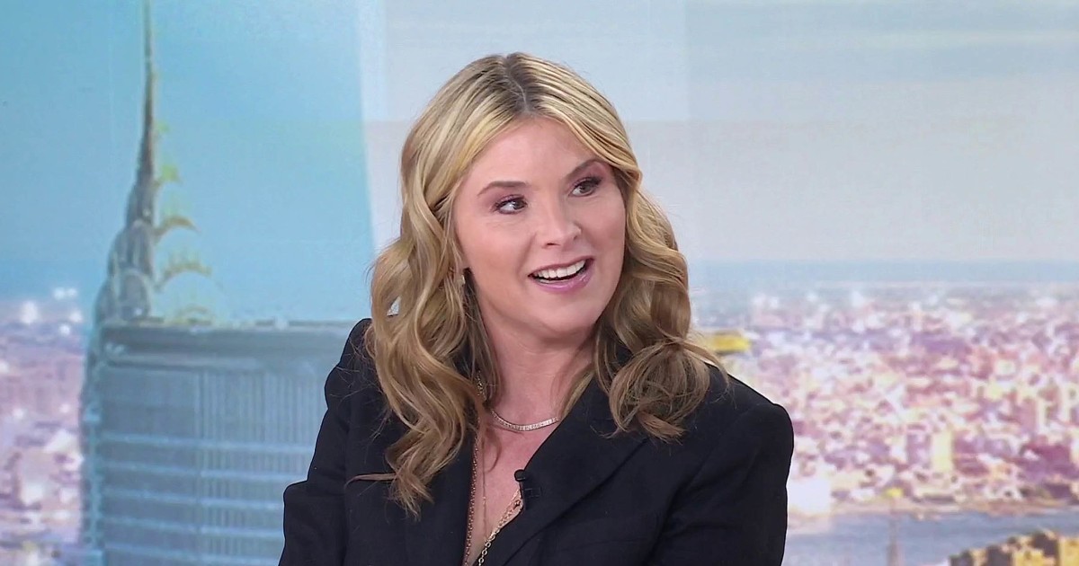 Jenna reclaims beauty of her birthmark that an ex-boyfriend once shamed her for