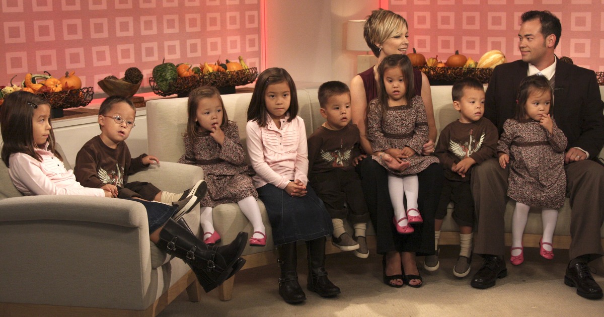 Kate Gosselin shares rare photos of sextuplets to celebrate their 21st birthday