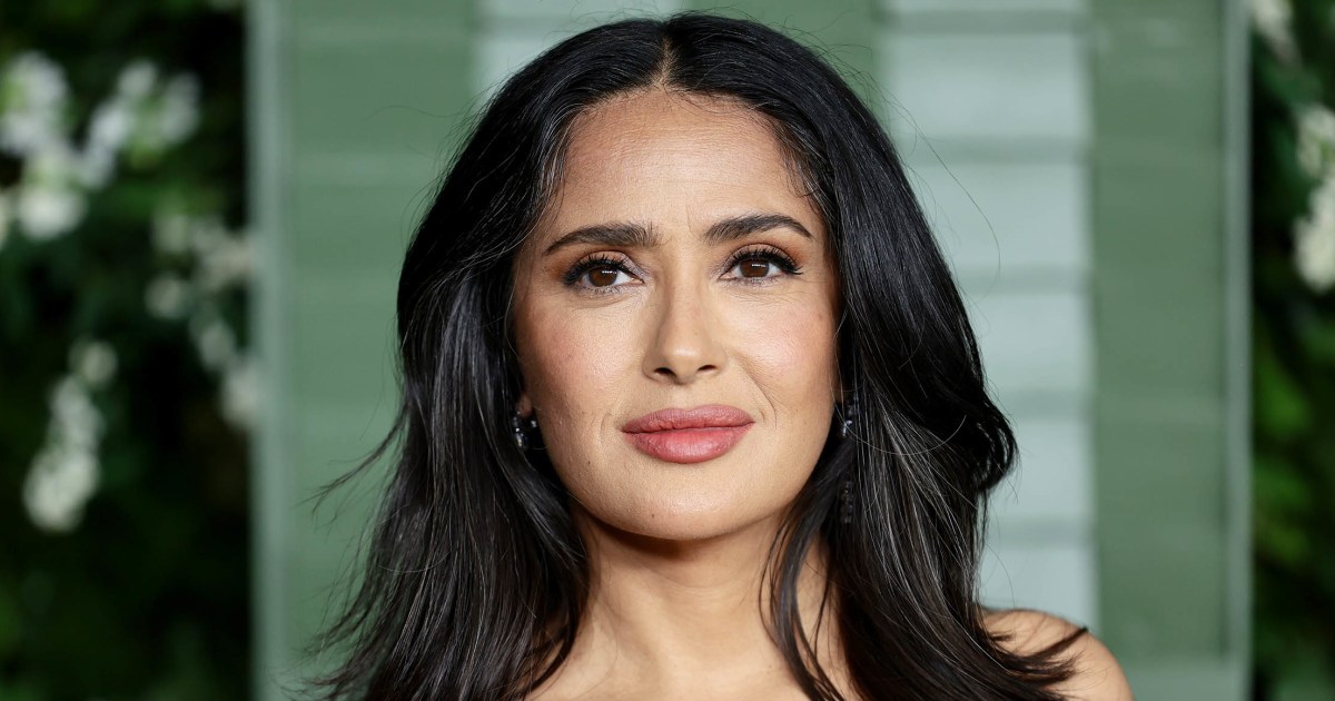 Salma Hayek Es La Estrella De La Portada De Sports Illustrated Swimsuit Salma Hayek Mc 250512 E22f4f