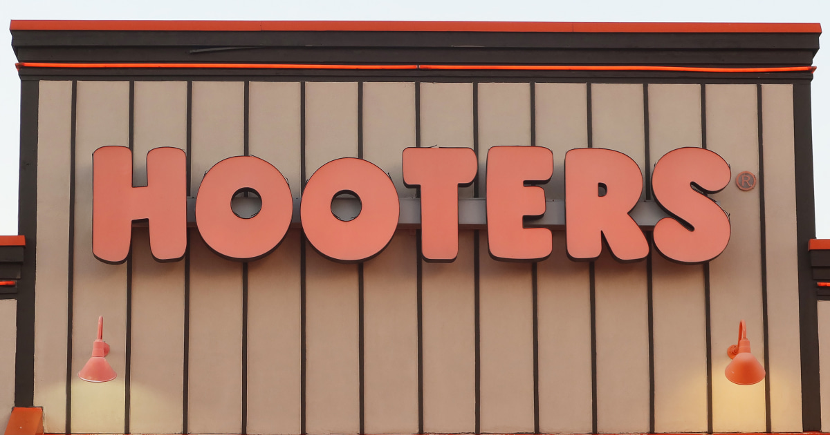 Hooters Suddenly Shutters Over 30 Locations