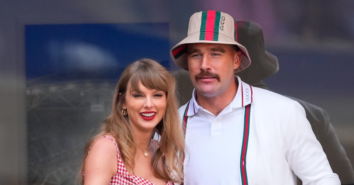 Watch Taylor Swift and Travis Kelce's Adorable Reaction to a Wedding First Dance