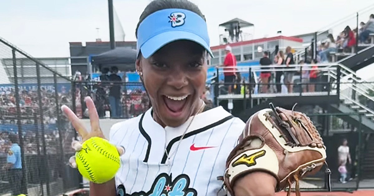 Pitching for 2: Pro Softball Pitcher Plays Entire Season While Pregnant