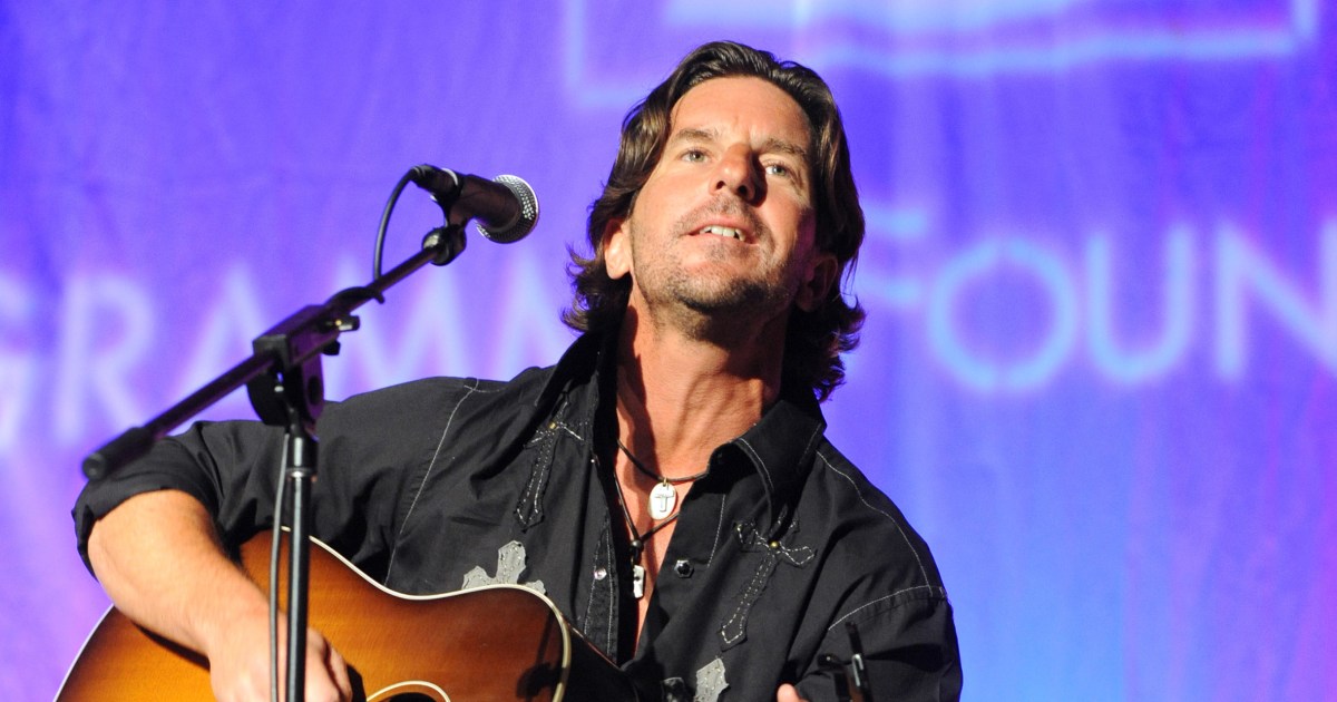 Grammy-Winning Country Music Songwriter Brett James Dies in Plane Crash