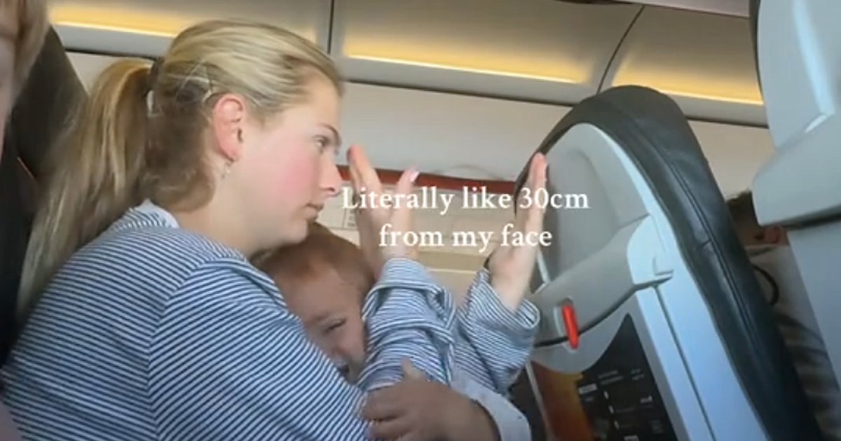 Is It Rude to Recline Your Airplane Seat In Front of Babies? Mom Divides the Internet