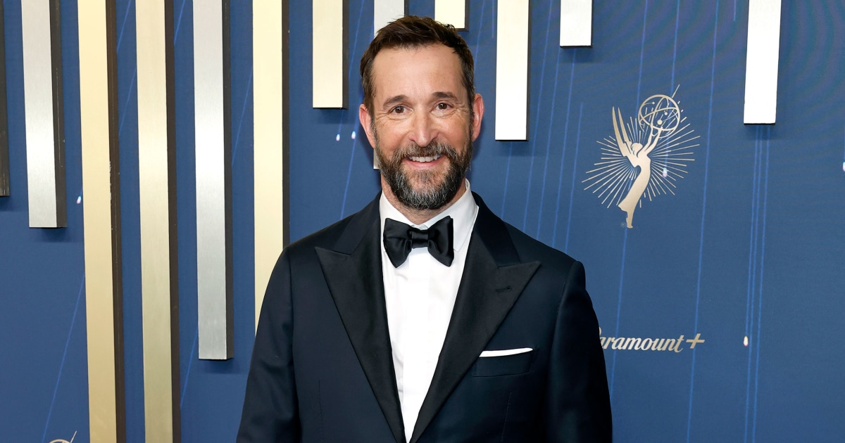 Noah Wyle's Emmys Tux Had a Hidden Tribute to 'The Pitt'