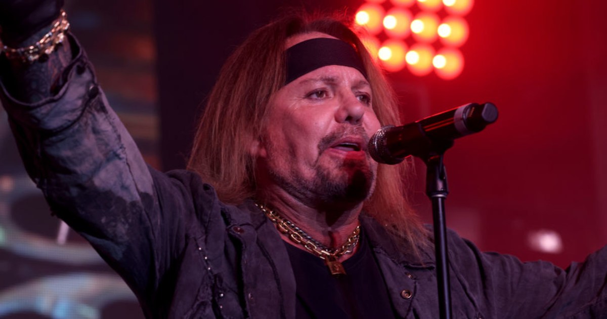 Mötley Crüe Singer Vince Neil Reveals He Had Stroke That Temporarily Paralyzed His ‘Whole Left Side’