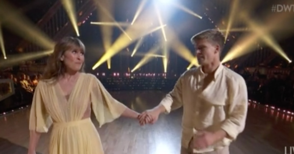 Robert Irwin and Mom Terri Have Emotional Moment During 'DWTS' Dedication Dance