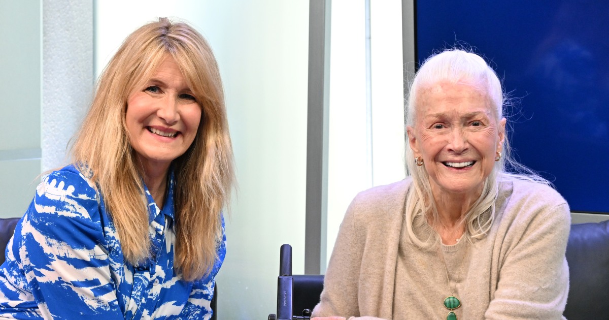 Laura Dern Reveals Her Mom, Diane Ladd, Had Died: 'She Is Flying With Her Angels Now'