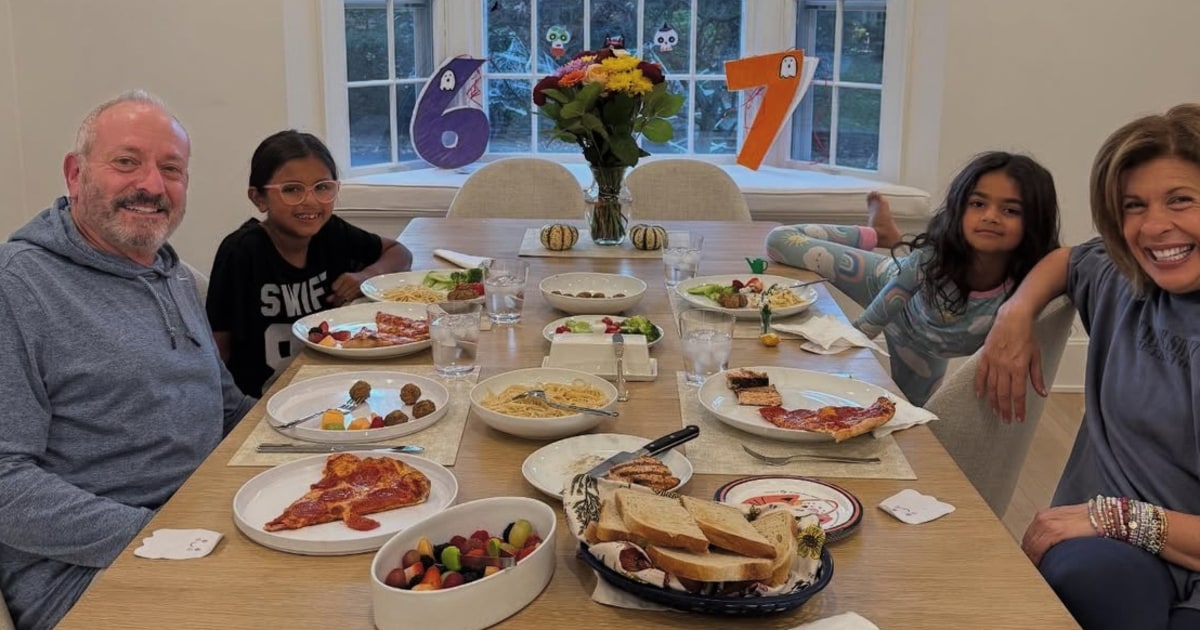 Hoda Kotb Shares 'Funday Sunday' Pics With Daughters and Ex Joel Schiffman