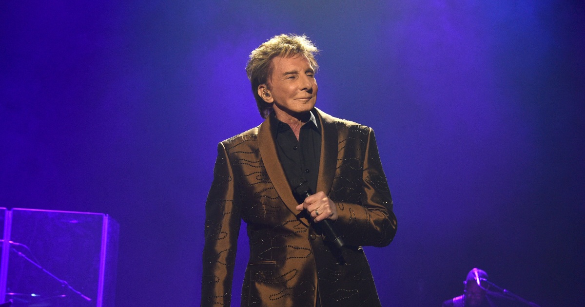 Barry Manilow Reveals Lung Cancer Diagnosis, Says He's Postponing Upcoming Concert Dates