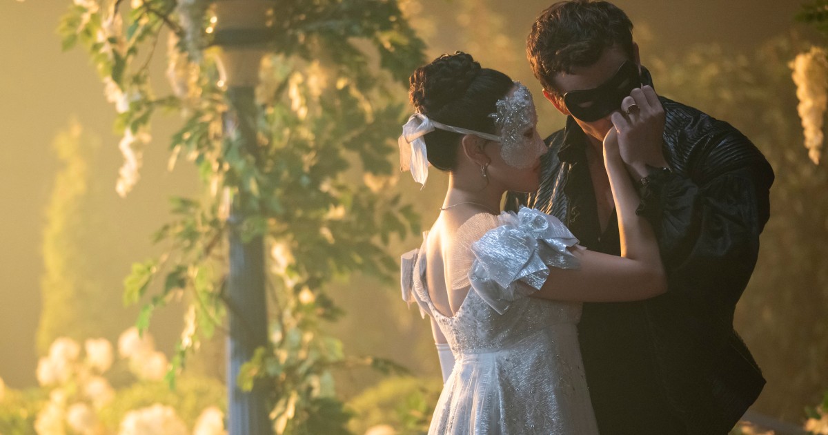 'Bridgerton' Season 4 Is a 'Cinderella' Re-Telling. The Stars Explain its Spin on the Fairy Tale