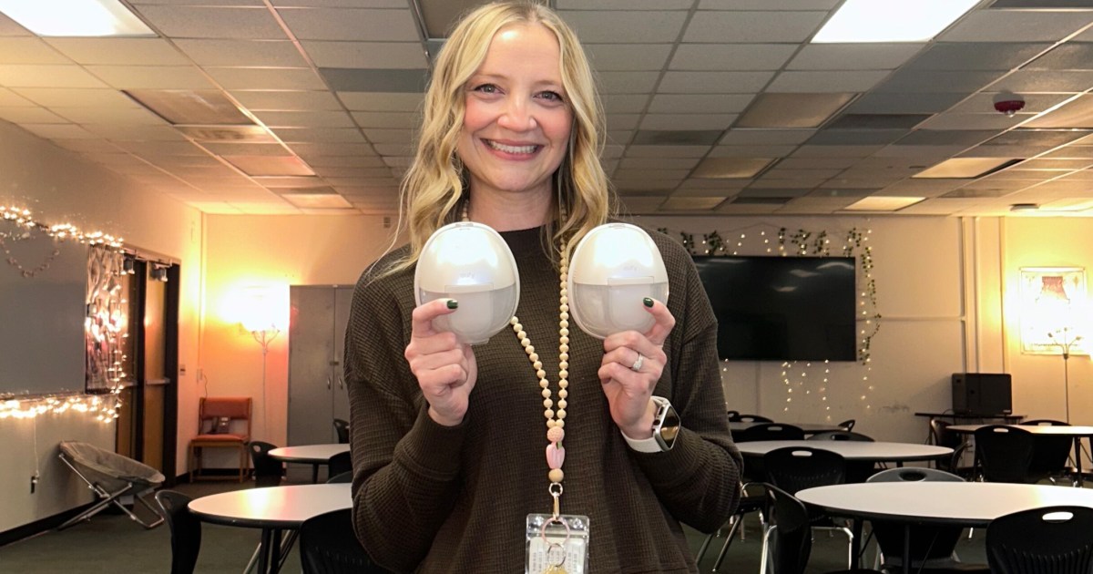 High School Teacher Details How She Pumps Breastmilk During Class - And How Her Principal Responded