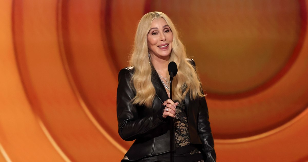 Cher's Awkward Record of the Year Announcement Is the Unexpected Moment of the Night