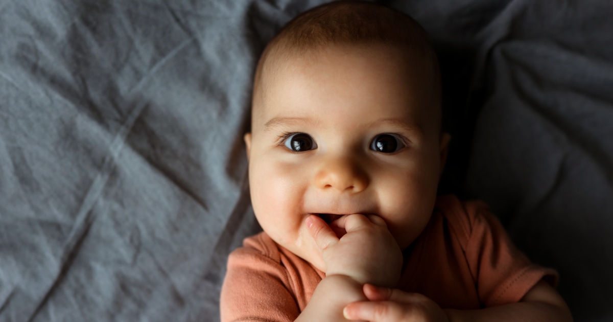 There Are Only 3 Types of Middle Names. Which One is Yours?